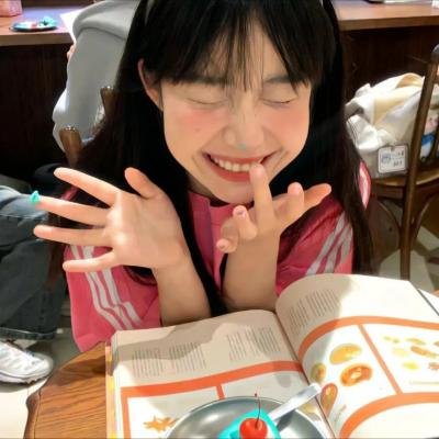 滑板女孩